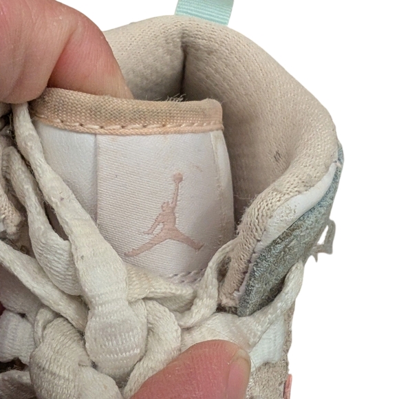 Nike kid Jordan 1 Mid Sneaker Size 11c Oxford Shoe - Picture 3 of 9